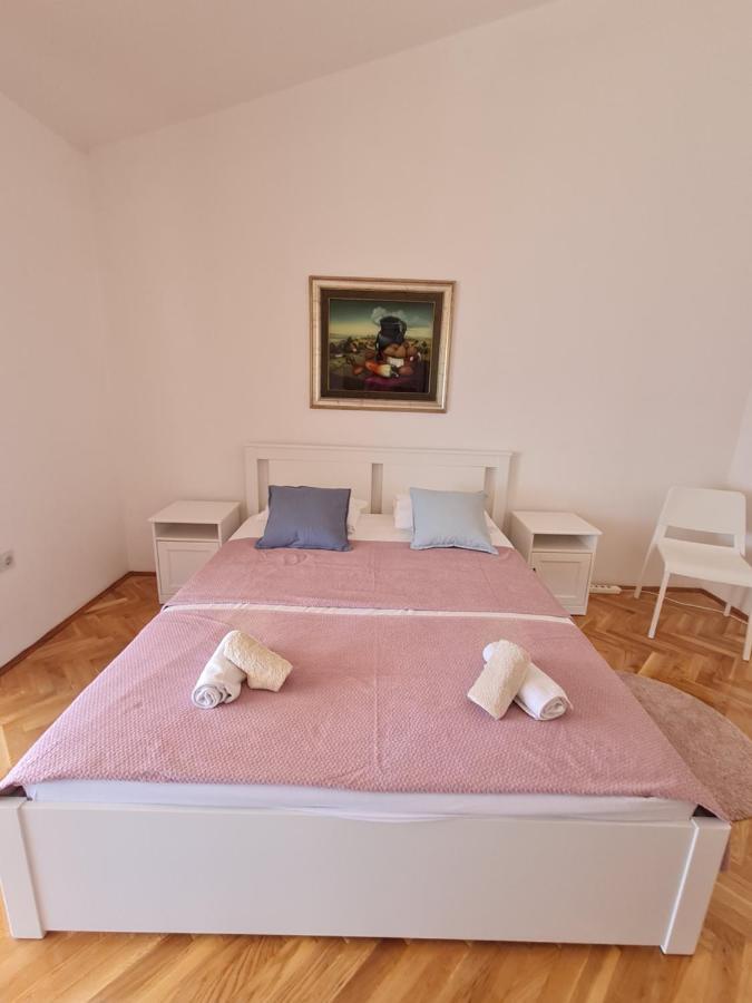 Apartments Apartmani Pintar ميميتسا المظهر الخارجي الصورة