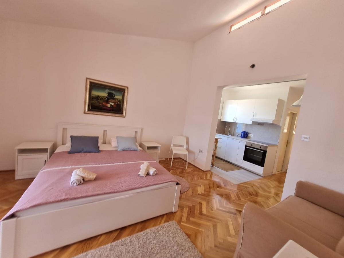 Apartments Apartmani Pintar ميميتسا المظهر الخارجي الصورة