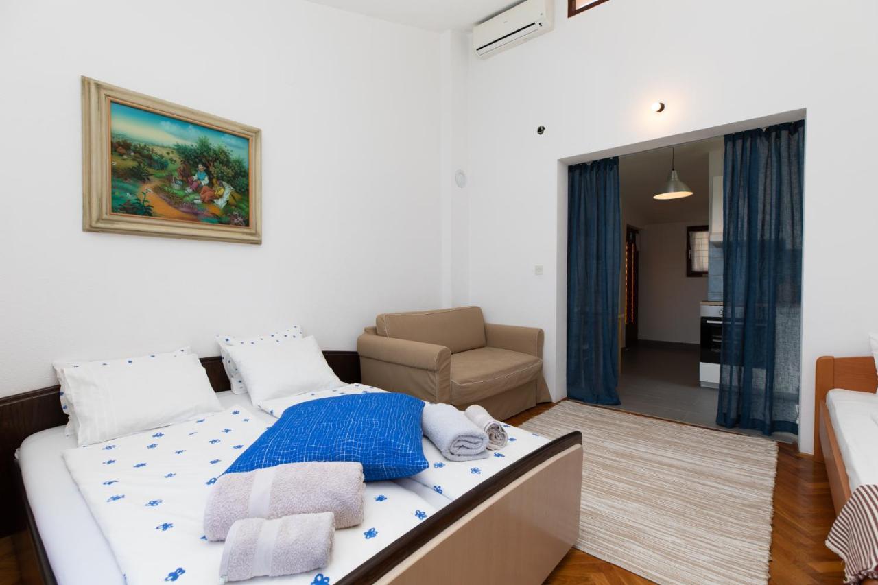 Apartments Apartmani Pintar ميميتسا المظهر الخارجي الصورة